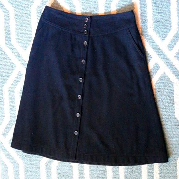 Black button front wool skirt - Picture 2 of 3